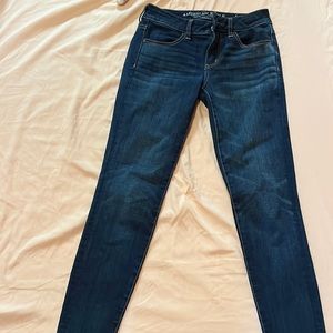American Eagle super super stretch X4 dark blue jeans size 2 short.